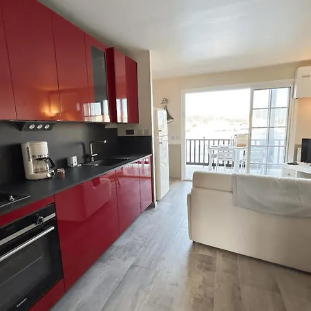 3-room Renovated In Port South - Ac - Mooring * Grimaud
